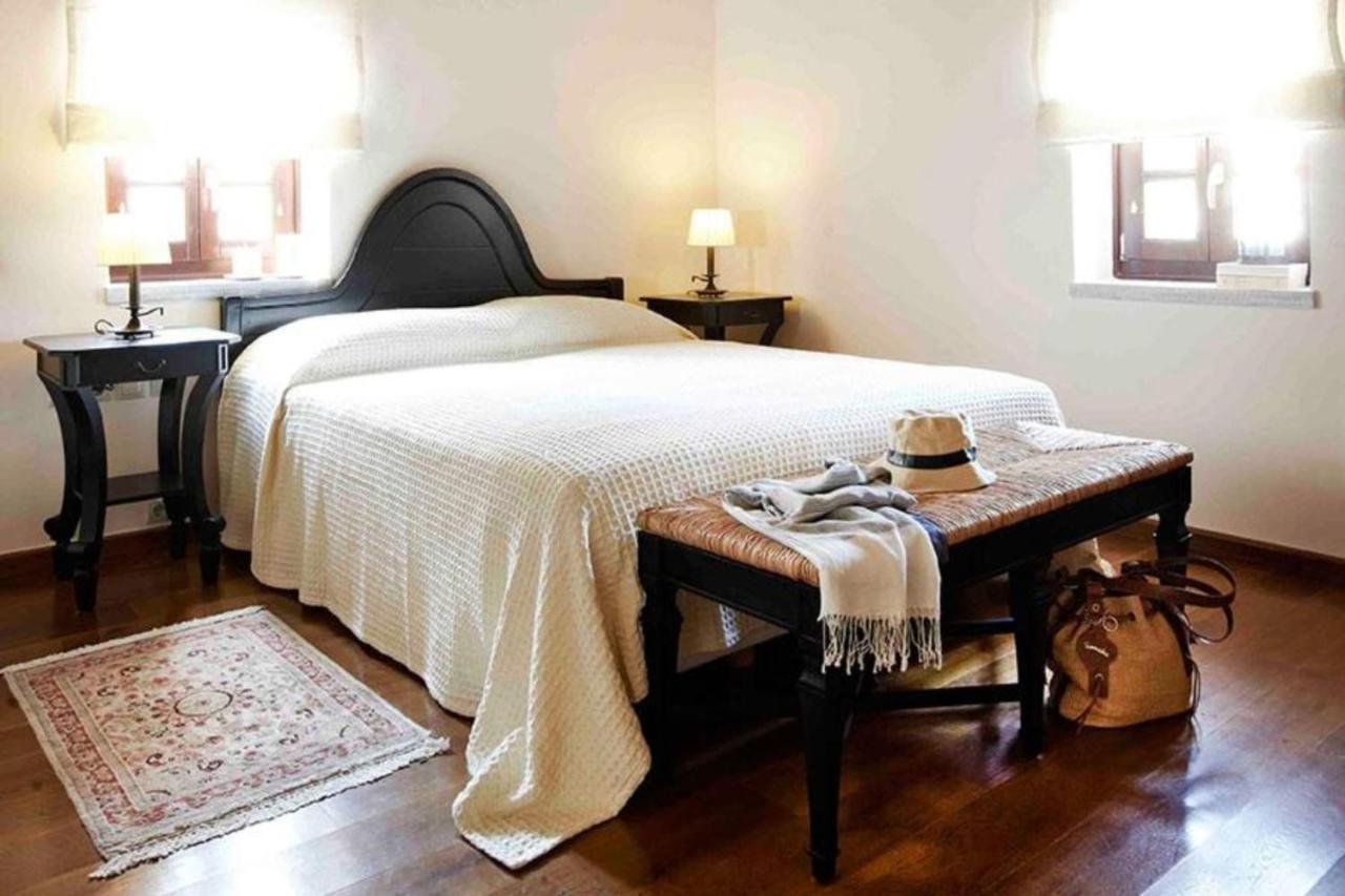 Petritis Guesthouse Oitylo Esterno foto