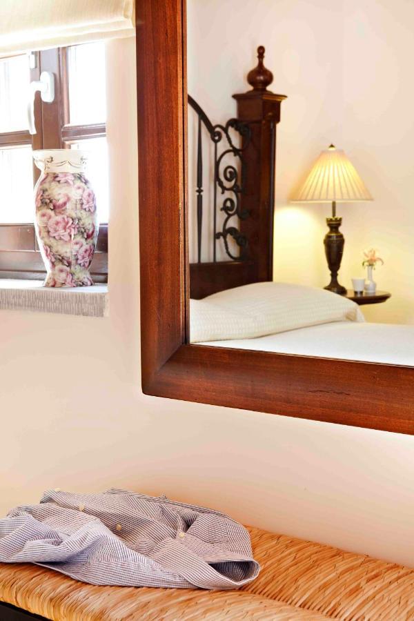 Petritis Guesthouse Oitylo Esterno foto