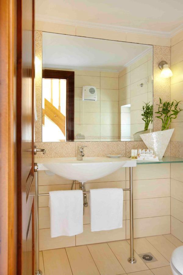 Petritis Guesthouse Oitylo Esterno foto