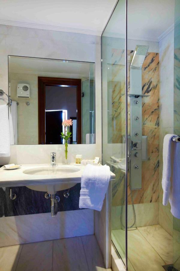 Petritis Guesthouse Oitylo Esterno foto