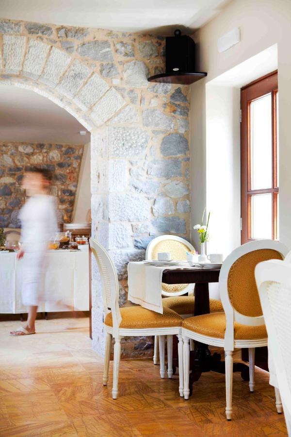 Petritis Guesthouse Oitylo Esterno foto